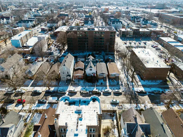 $450,000 | 3723 West McLean Avenue, Chicago, IL 60647