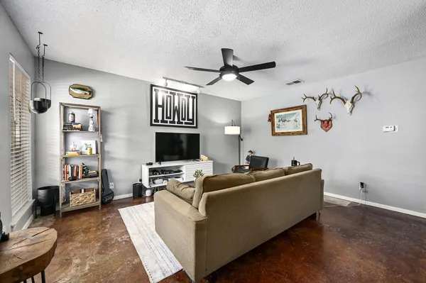 $724,500 | 3420 Willowrun Drive, Austin, TX 78704
