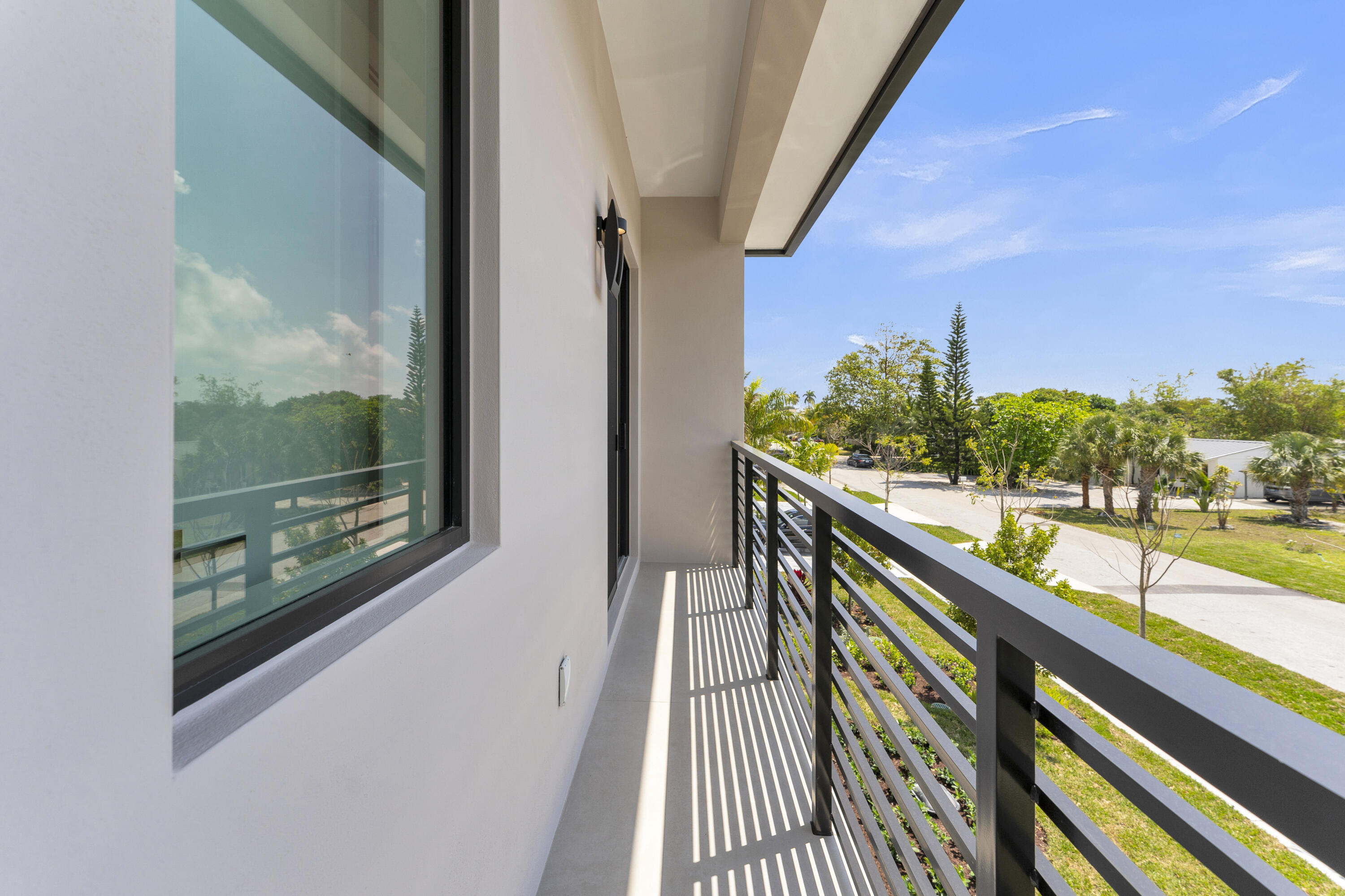 235 Northeast 11th Street Delray Beach, FL 33444 - Photo 42 of 47 53