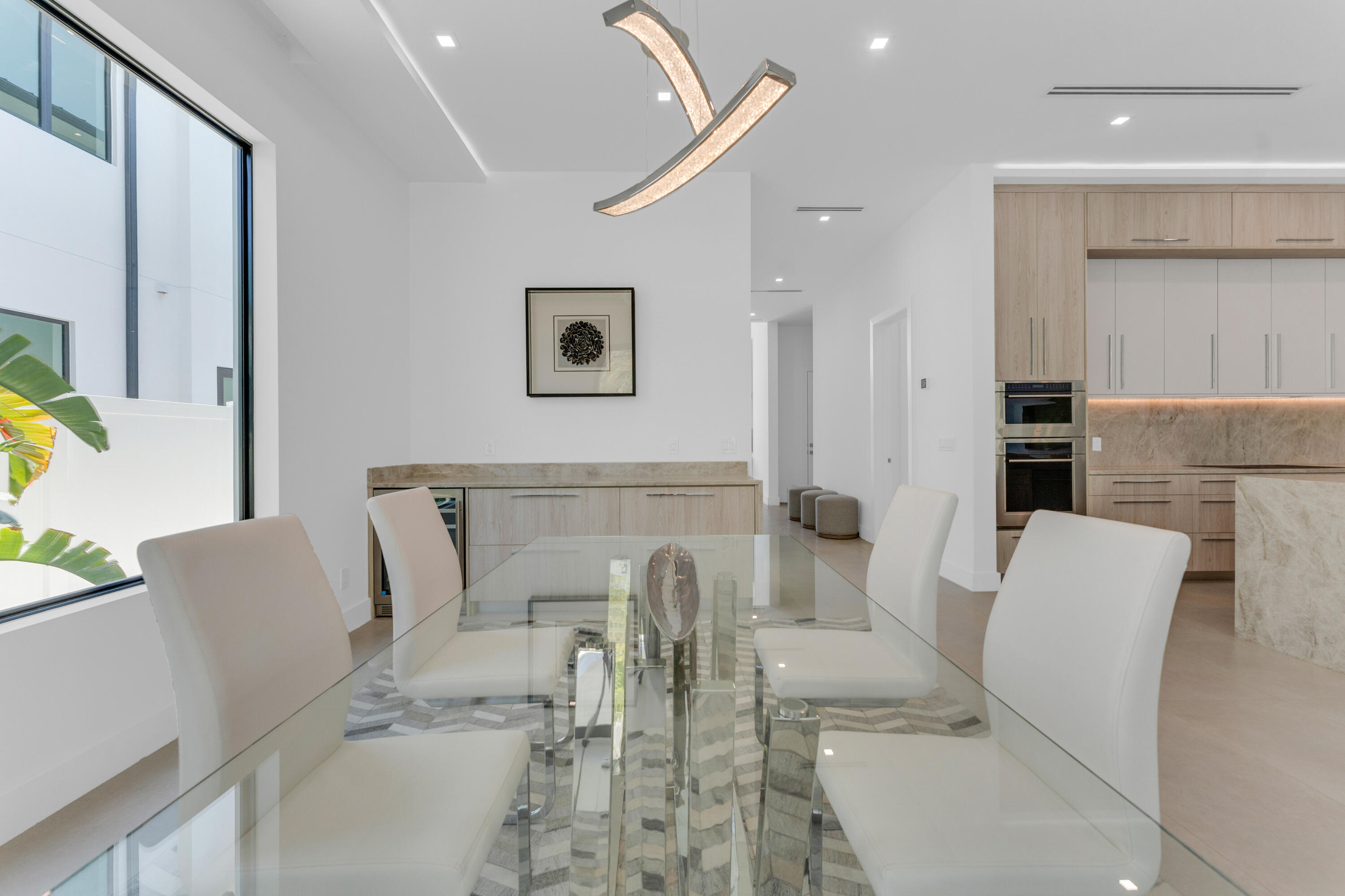 235 Northeast 11th Street Delray Beach, FL 33444 - Photo 6 of 47 7