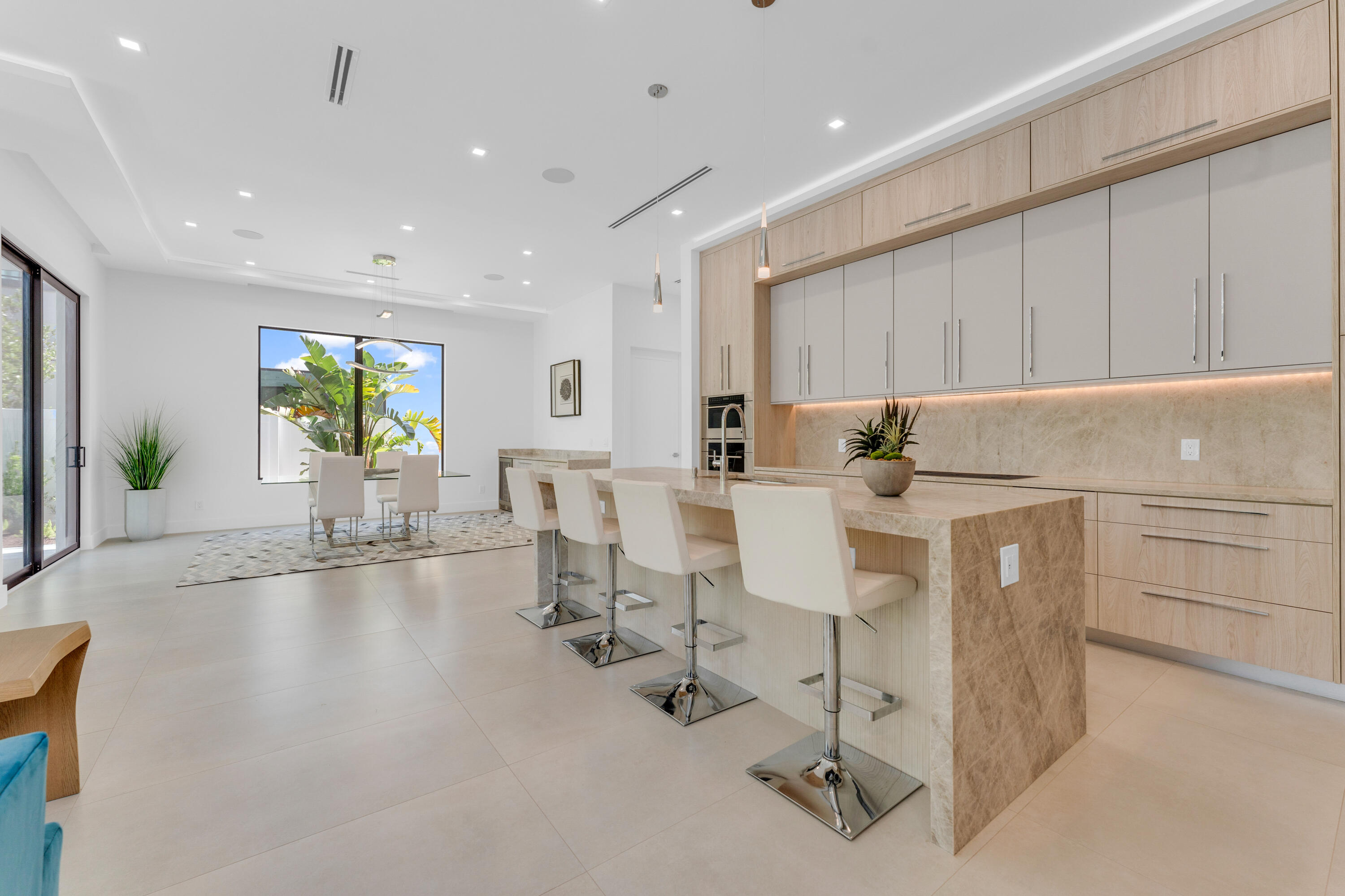 235 Northeast 11th Street Delray Beach, FL 33444 - Photo 10 of 47 11