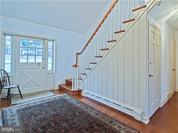 885 Pebble Hill Road Doylestown, PA 18901 - Photo 2 of 19 Foyer