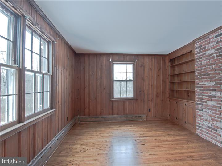 885 Pebble Hill Road Doylestown, PA 18901 - Photo 13 of 19 Den