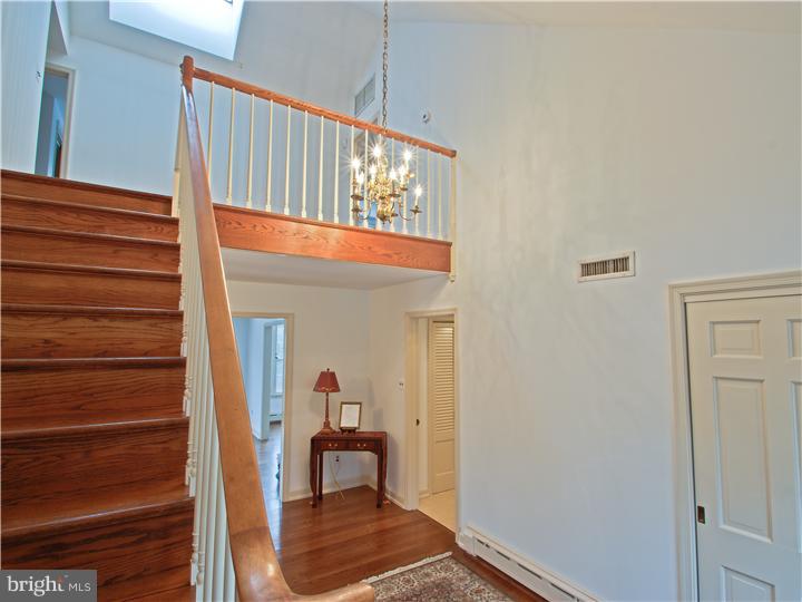 885 Pebble Hill Road Doylestown, PA 18901 - Photo 3 of 19 Foyer