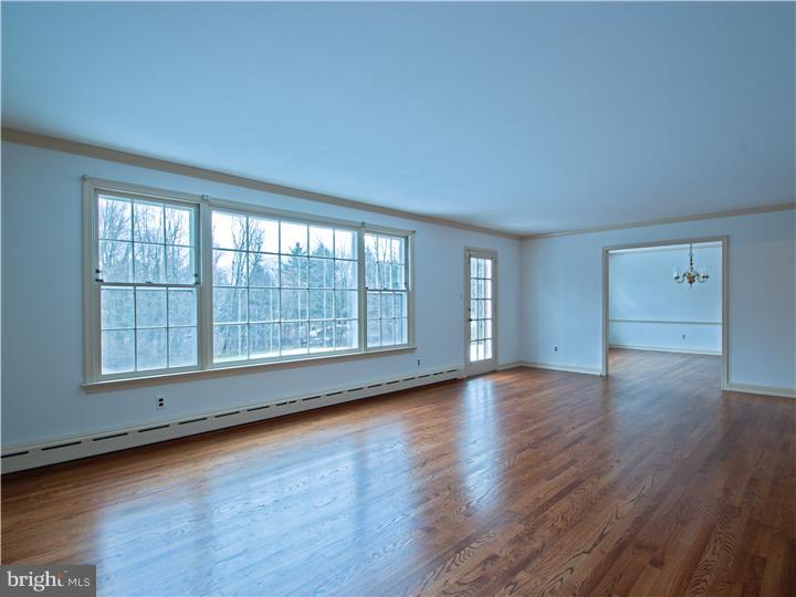 885 Pebble Hill Road Doylestown, PA 18901 - Photo 5 of 19 Living Room