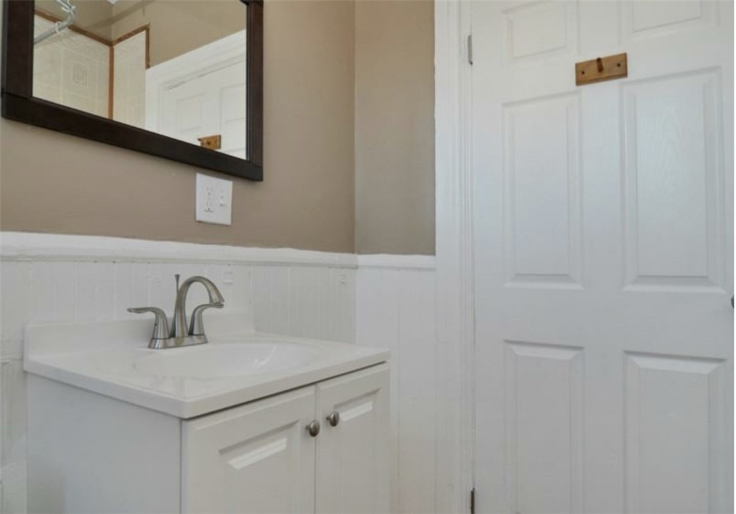 32 Royal Street, Unit 2 Providence, RI 02906 - Photo 8 of 13