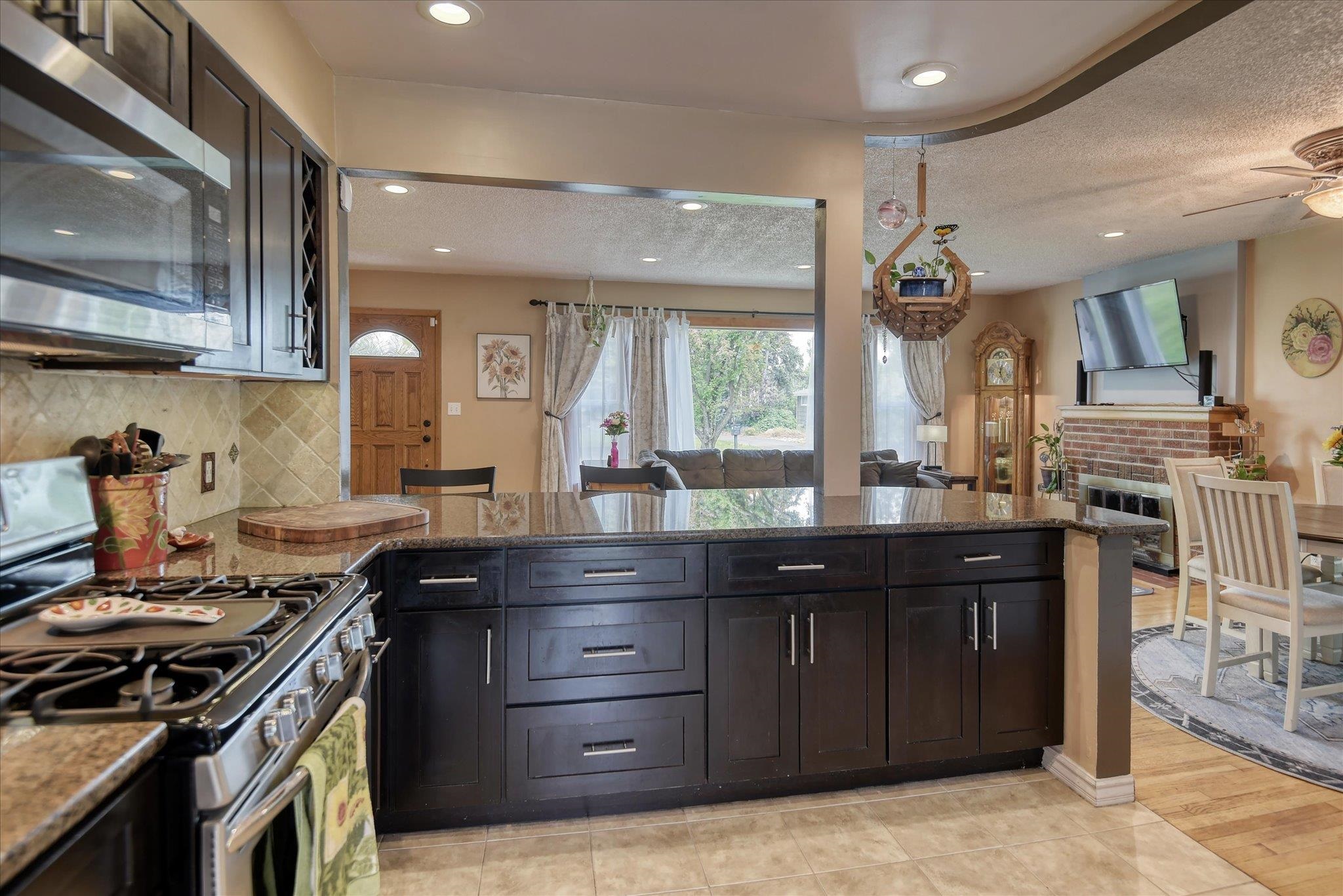 602 North Walnut Road Spokane Valley, WA 99206 - Photo 4 of 36