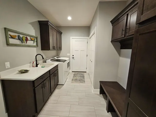 $584,900 | W7986 County Rd B, Unit 10, Lake Mills, WI 53551