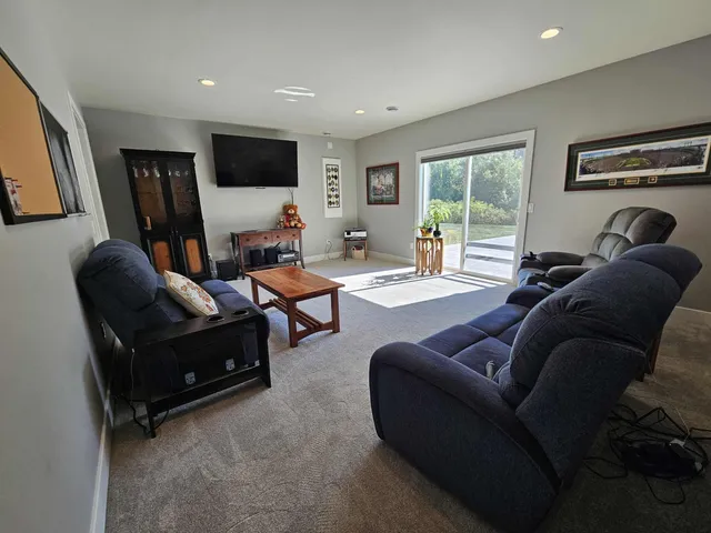 $584,900 | W7986 County Rd B, Unit 10, Lake Mills, WI 53551