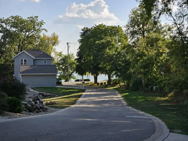 $584,900 | W7986 County Rd B, Unit 10, Lake Mills, WI 53551