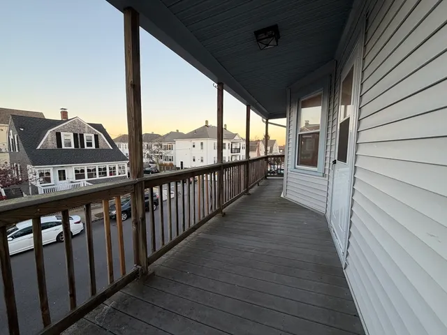 $1,900 | 320 Wood Street, Unit 2, New Bedford, MA 02745