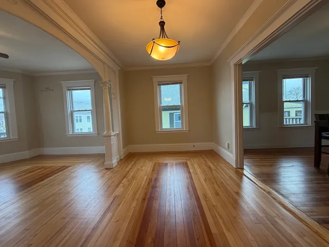 $1,900 | 320 Wood Street, Unit 2, New Bedford, MA 02745