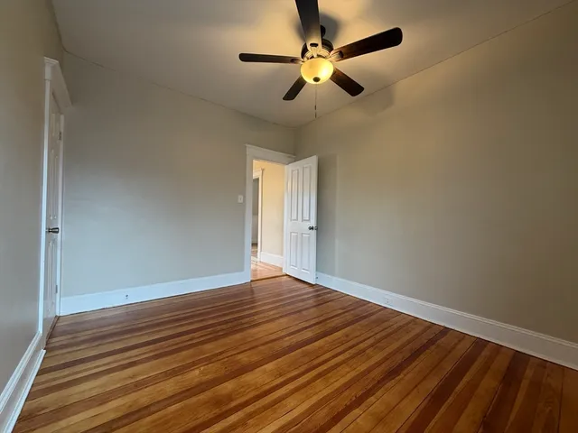 $1,900 | 320 Wood Street, Unit 2, New Bedford, MA 02745