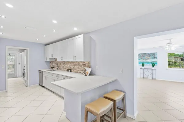 $3,800 | 3187 Buccaneer Road, Lake Worth, FL 33462
