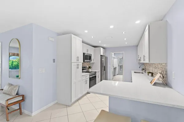 $3,800 | 3187 Buccaneer Road, Lake Worth, FL 33462
