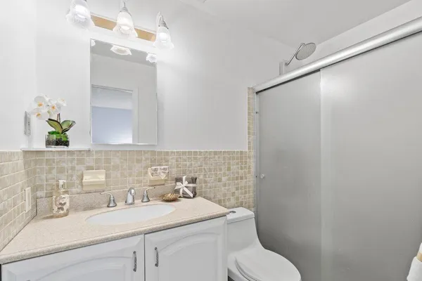 $3,800 | 3187 Buccaneer Road, Lake Worth, FL 33462