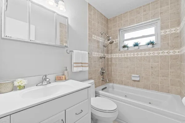 $3,800 | 3187 Buccaneer Road, Lake Worth, FL 33462