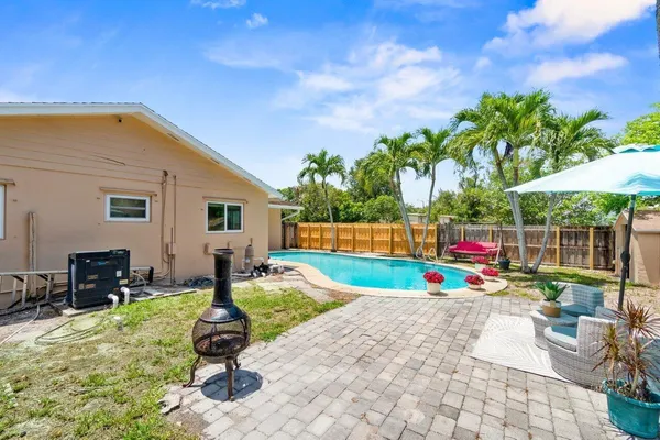 $3,800 | 3187 Buccaneer Road, Lake Worth, FL 33462