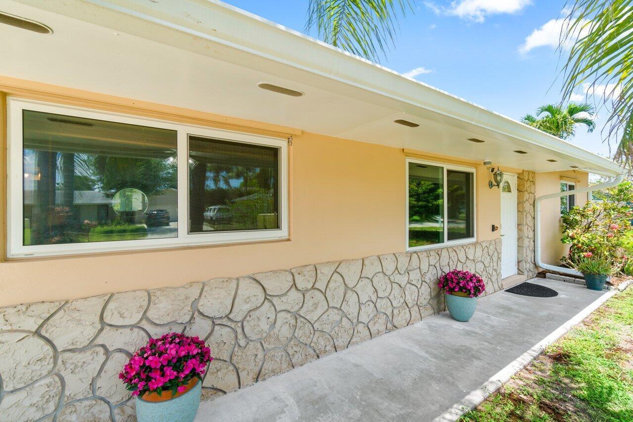 3187 Buccaneer Road Lake Worth, FL 33462 - Photo 35 of 40 005-3187BuccaneerRoad-LakeWorth-FL-33462
