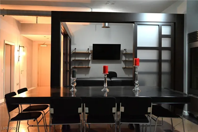 $3,500 | 200 Hoover Avenue, Unit 1111, Las Vegas, NV 89101