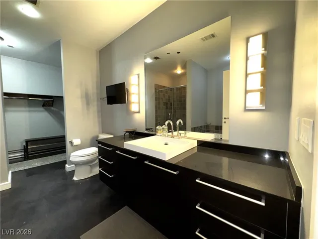 $3,500 | 200 Hoover Avenue, Unit 1111, Las Vegas, NV 89101