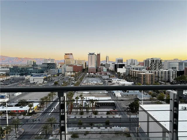 $3,500 | 200 Hoover Avenue, Unit 1111, Las Vegas, NV 89101