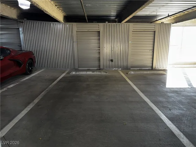 $3,500 | 200 Hoover Avenue, Unit 1111, Las Vegas, NV 89101