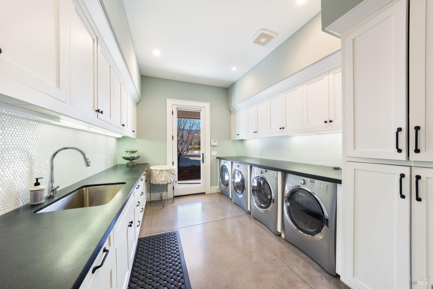 1122 Victoria Drive St. Helena, CA 94574 - Photo 11 of 22