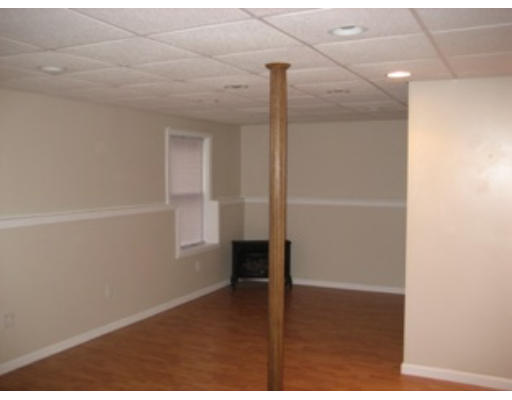 11 Lea Lane Fall River, MA 02721 - Photo 3 of 6 Gallery Image 3