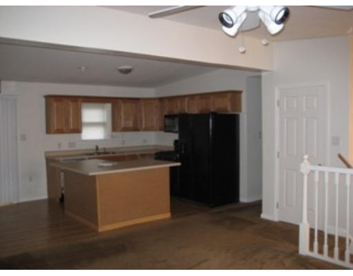 11 Lea Lane Fall River, MA 02721 - Photo 4 of 6 Gallery Image 4