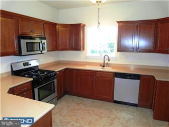 4992 Hafer Road Reading, PA 19606 - Photo 3 of 11 Gallery Image 3