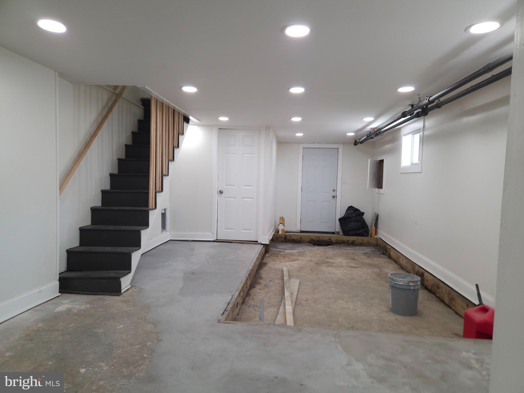 411 South Maple Avenue Lansdowne, PA 19050 - Photo 17 of 18 a view of entryway and hall