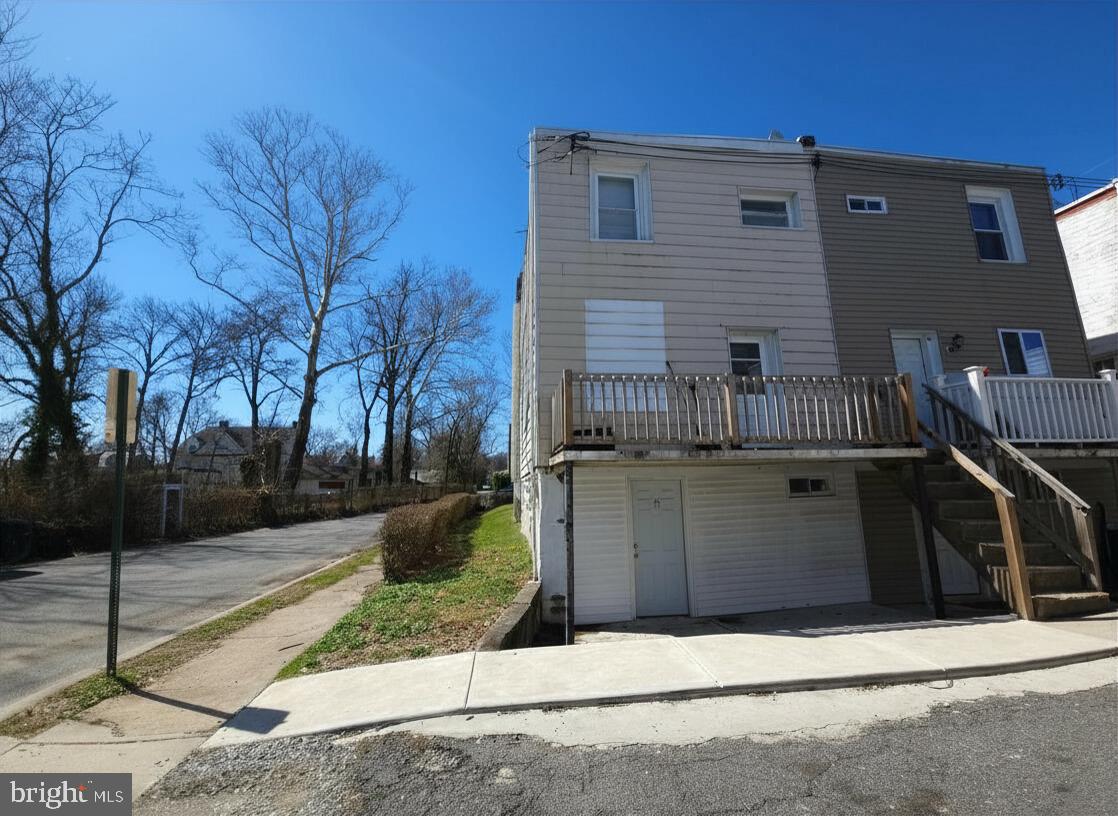 411 South Maple Avenue Lansdowne, PA 19050 - Photo 5 of 18 a view of a house with a fence