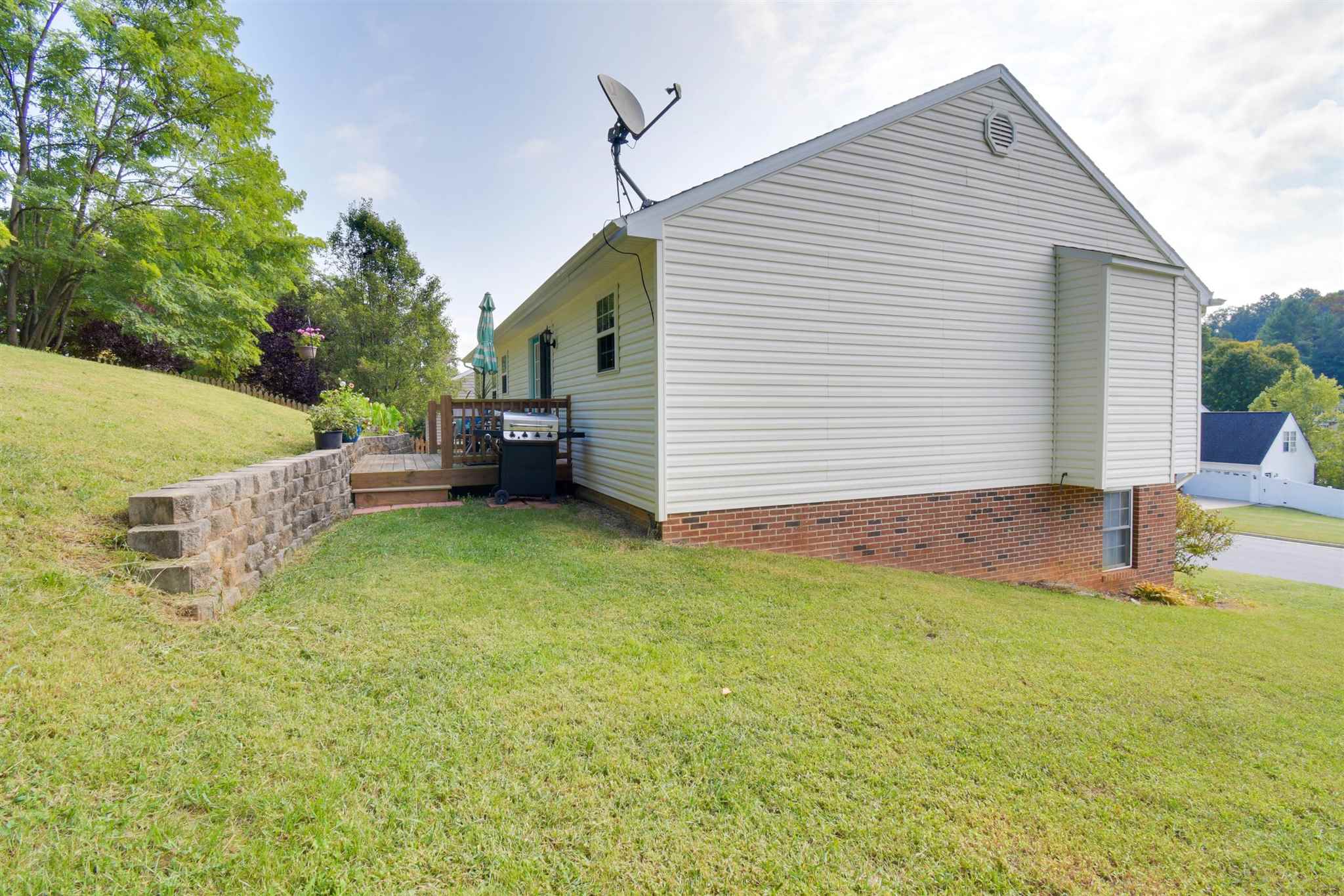 808 Ritchie Boulevard Staunton, VA 24401 - Photo 33 of 38 Gallery Image 33