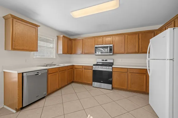 $2,400 | 3410 Flowstone Lane, Round Rock, TX 78681
