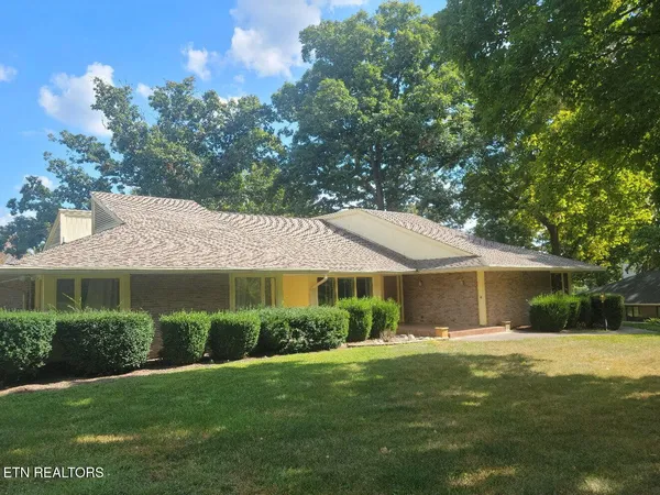 $3,900 | 218 Baltusrol Road, Knoxville, TN 37934