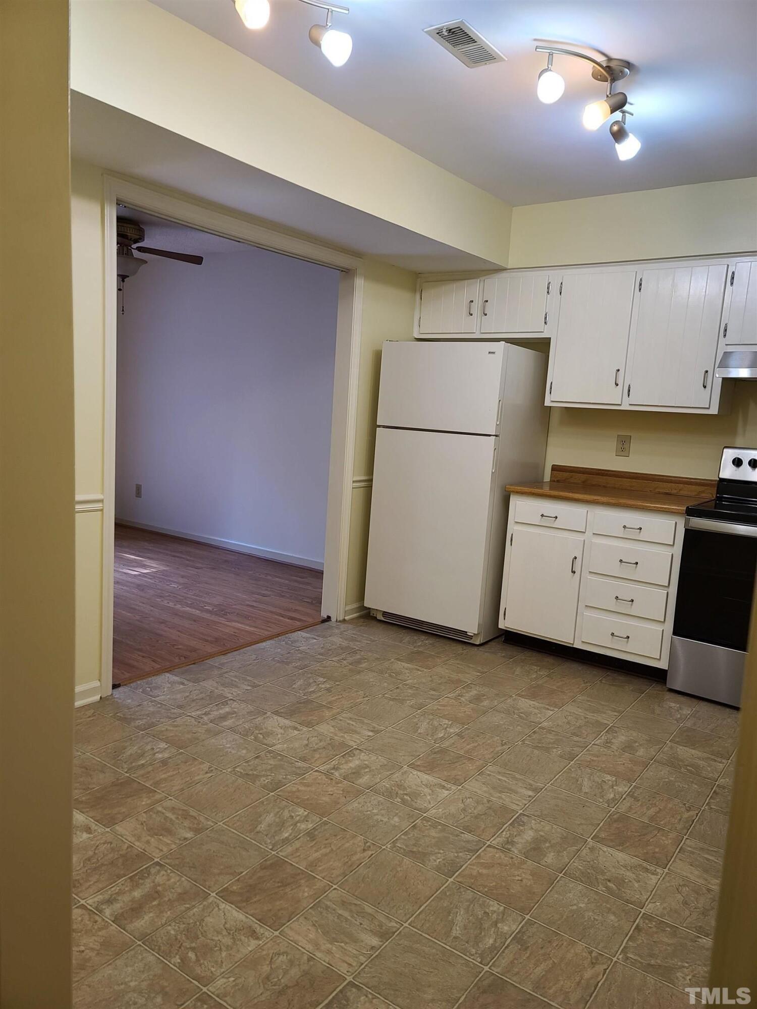 6416 Meadow View Drive Raleigh, NC 27609 - Photo 26 of 55
