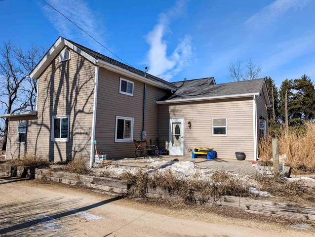 $457,000 | 23087 Burr Oak Road, Harvard, IL 60033