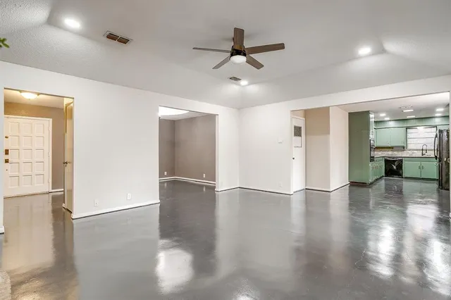 $335,000 | 1114 Willow Creek Road, Cleburne, TX 76033