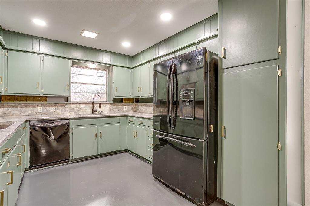 1114 Willow Creek Road Cleburne, TX 76033 - Photo 18 of 40