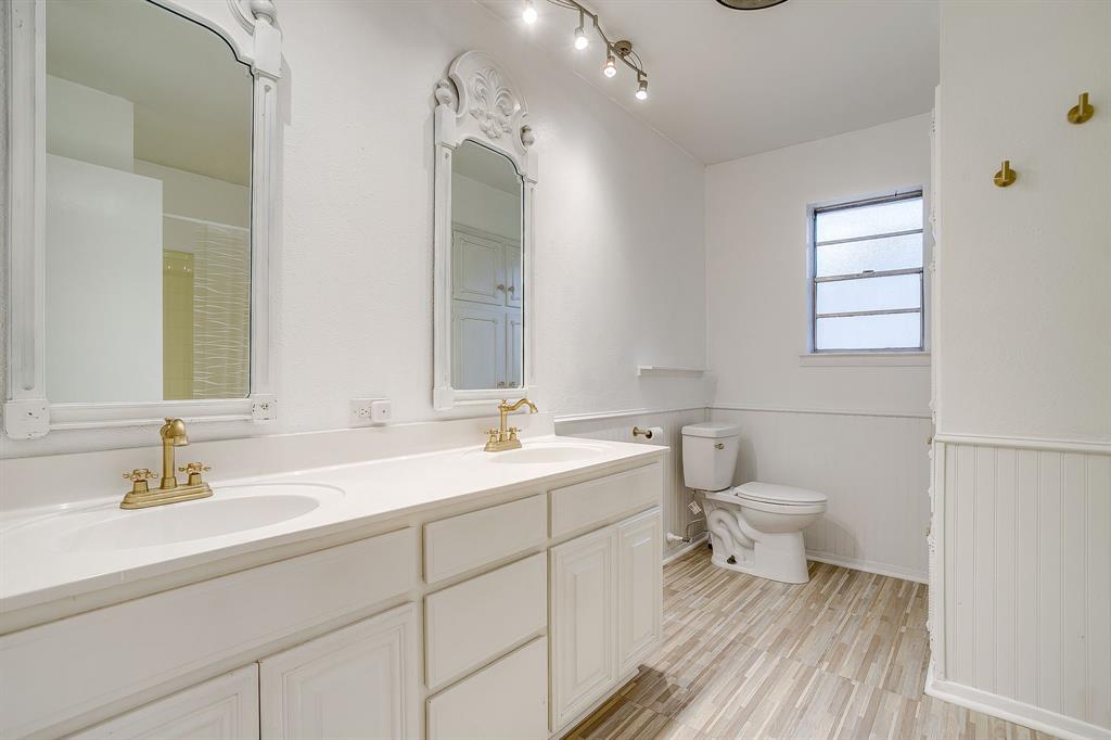 1114 Willow Creek Road Cleburne, TX 76033 - Photo 33 of 40