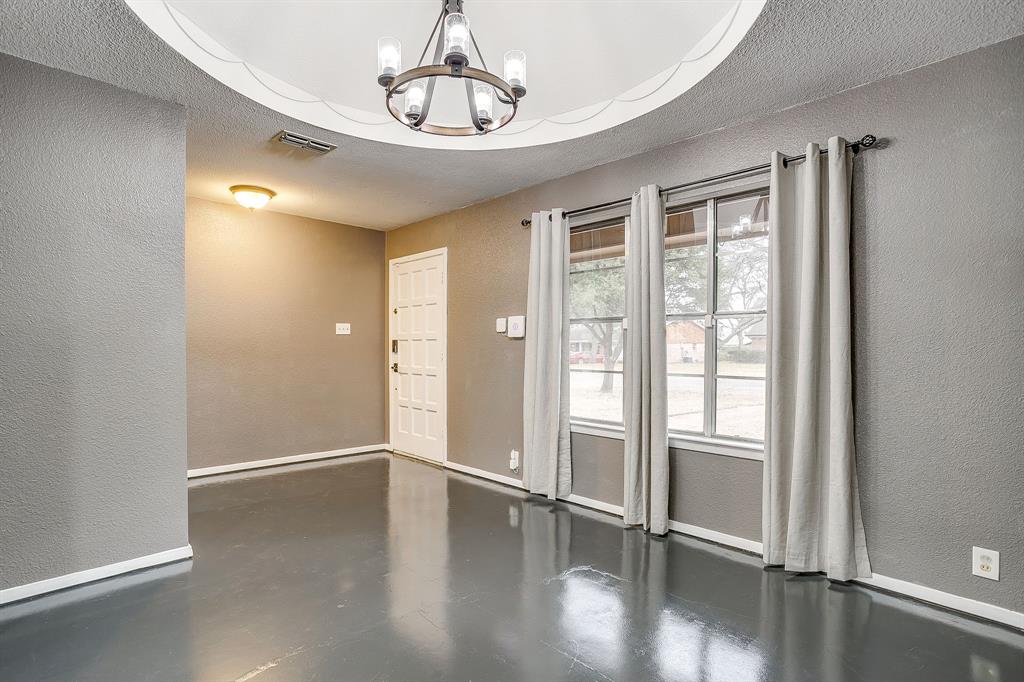 1114 Willow Creek Road Cleburne, TX 76033 - Photo 8 of 40