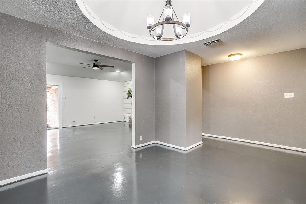 1114 Willow Creek Road Cleburne, TX 76033 - Photo 9 of 40