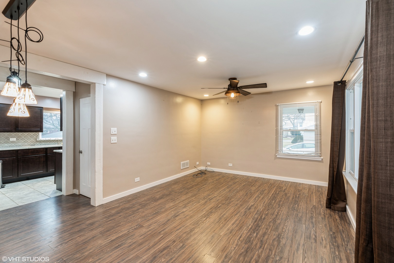 1325 Elizabeth Street Crete, IL 60417 - Photo 2 of 10 Gallery Image 2