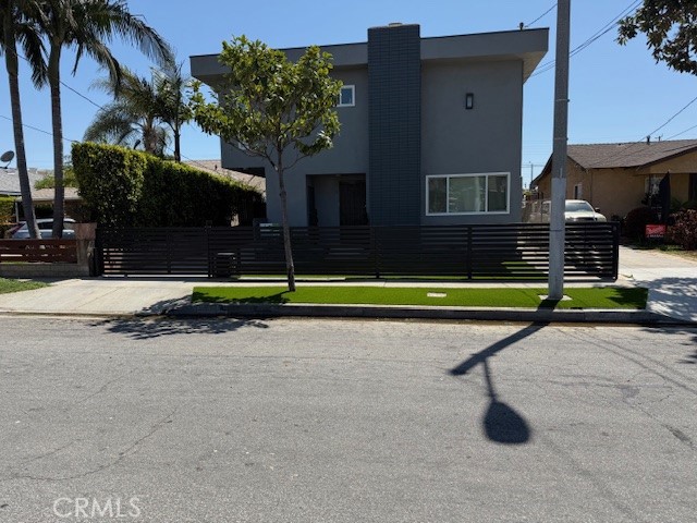 3734 West 113th Street, Unit 4 Inglewood, CA 90303 - Photo 1 of 13