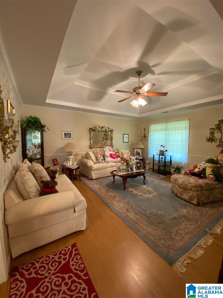 1302 Park Avenue Oneonta, AL 35121 - Photo 3 of 48