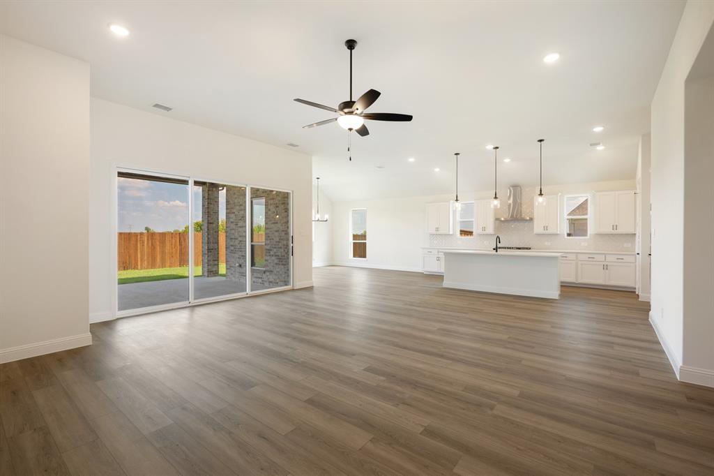 557 Baker Court Fate, TX 75189 - Photo 5 of 40 Delivery_557 B-025