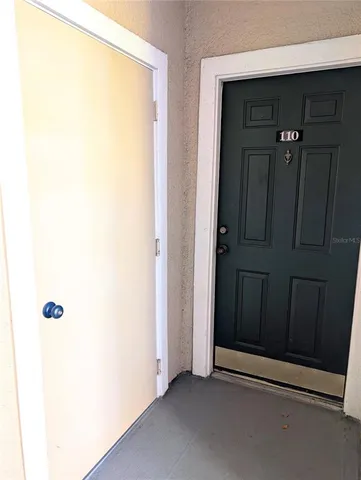 $1,875 | 5122 Northridge Road, Unit 110, Sarasota, FL 34238