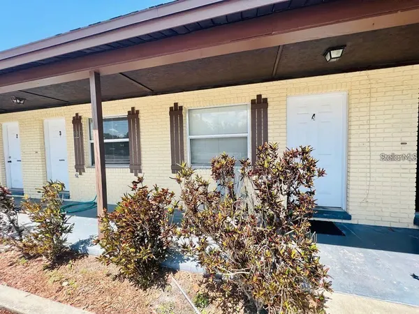 $999 | 979 Berkley Road, Unit 5, Auburndale, FL 33823