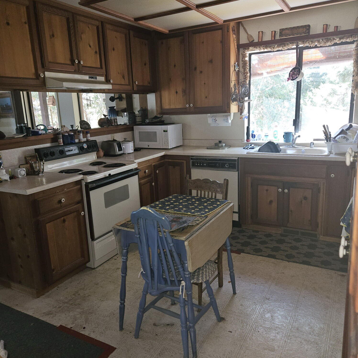 17204 Phillips Road Oak Run, CA 96069 - Photo 5 of 26 kit